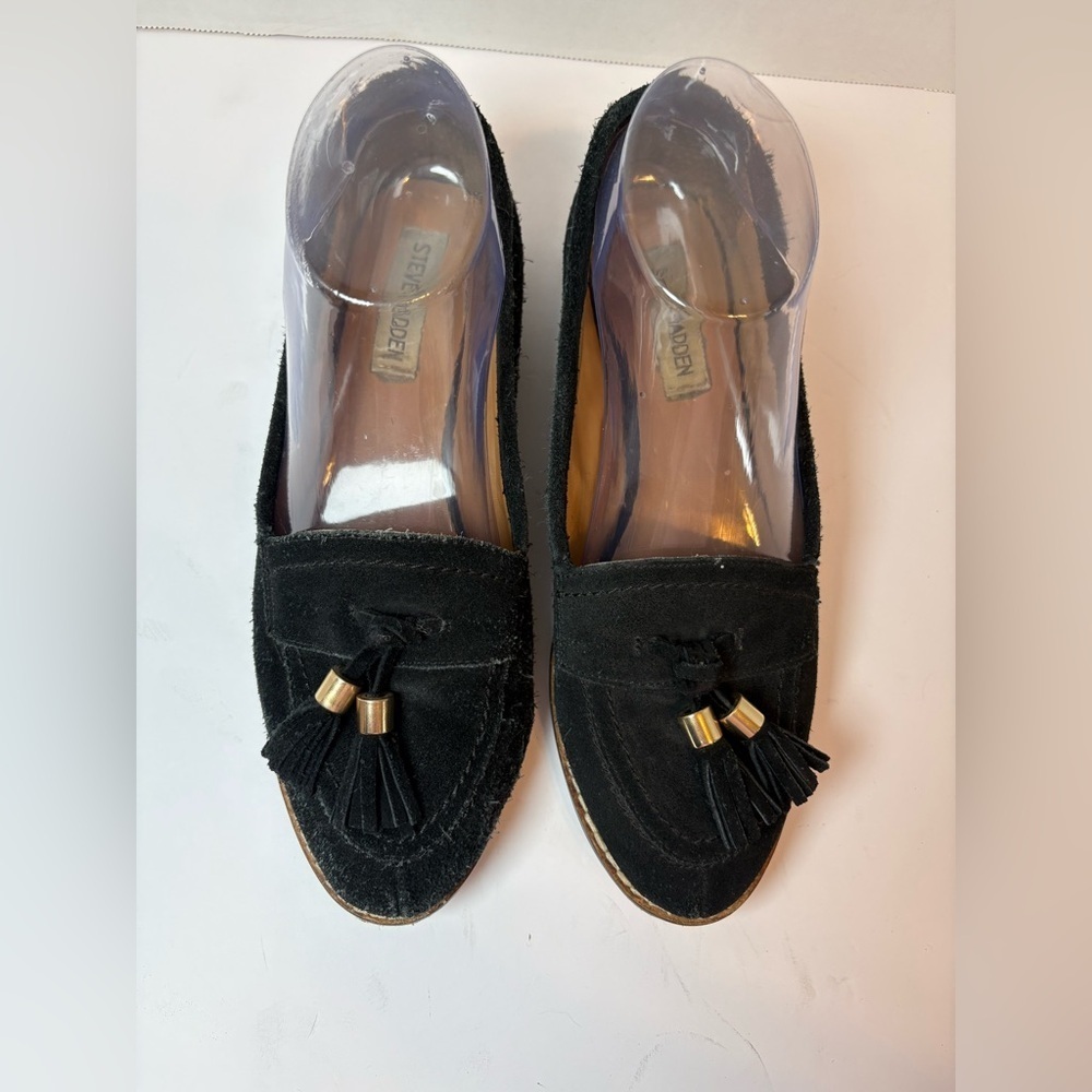 Steve Madden black suede leather slip-on loafers with tassel size 7M